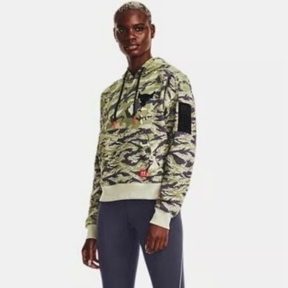 Under Armour Project Rock Womens Veterans Day Hoodie - Size XL